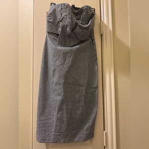 Leith black and white plaid strapless dress with bow accent 
Size small